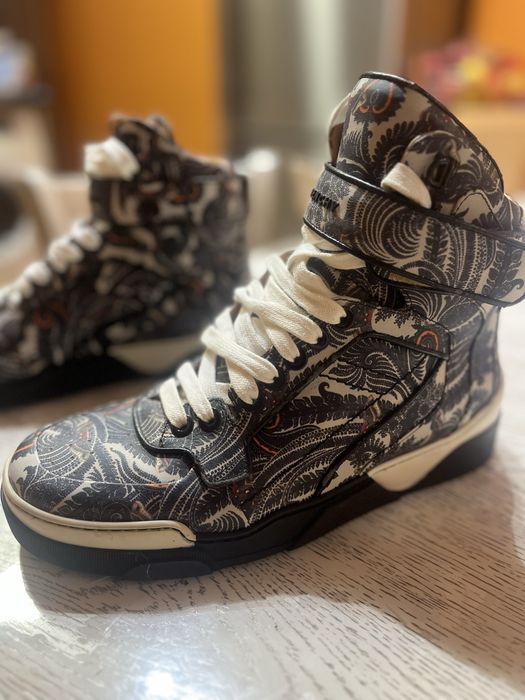 Оригинални кецове Givenchy 43 номер