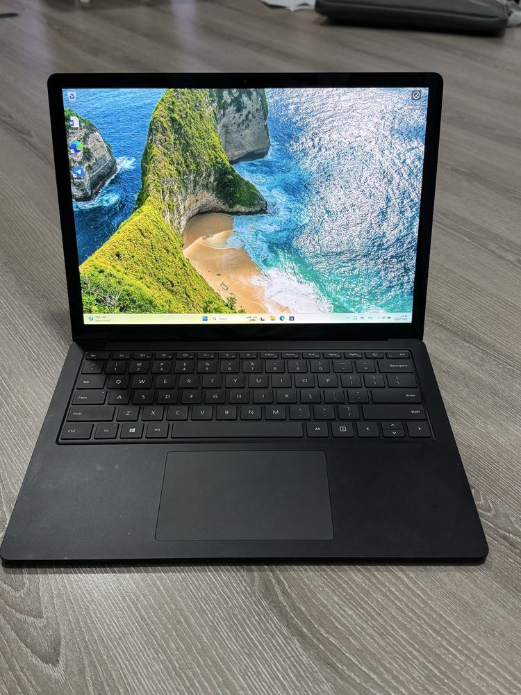 ноутбук Microsoft Surface Laptop 3
