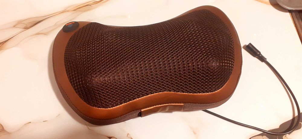 Масажираща възглавница, нова