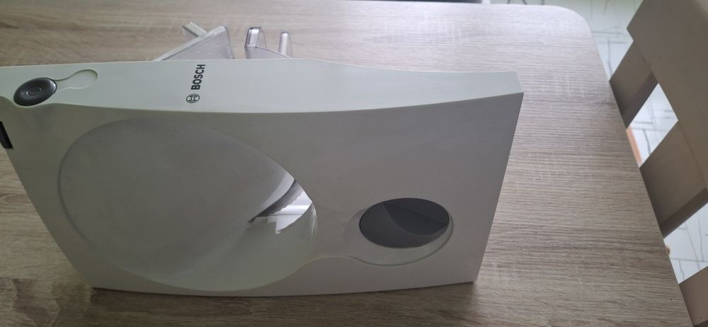 Уред за рязане на хляб и колбаси Bosch