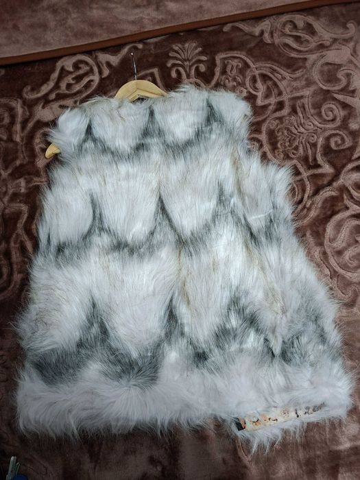 Дамски елек с косъм