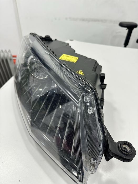 Far dreapta led Skoda Octavia 3