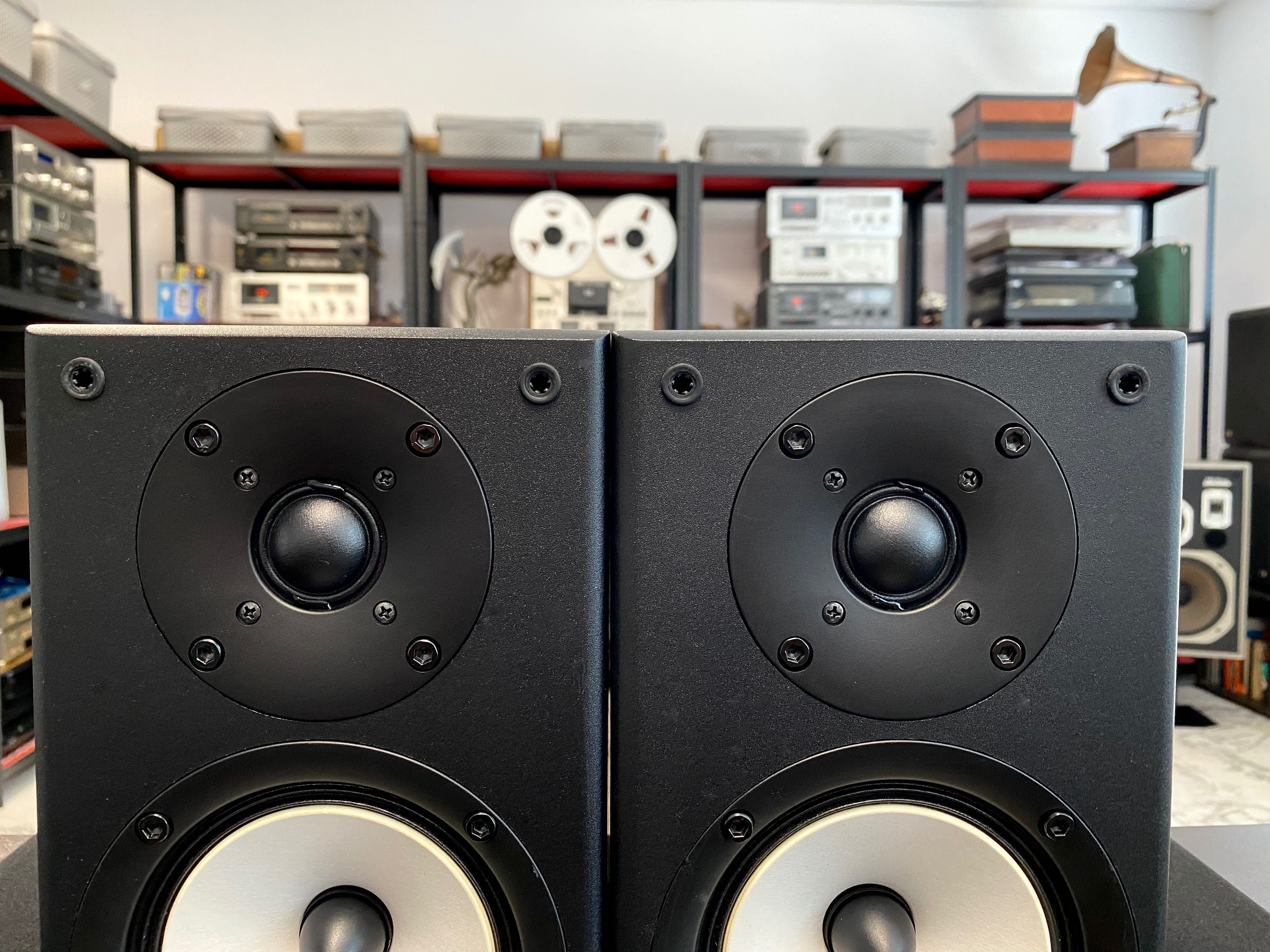 Чудесни тонколони Onkyo