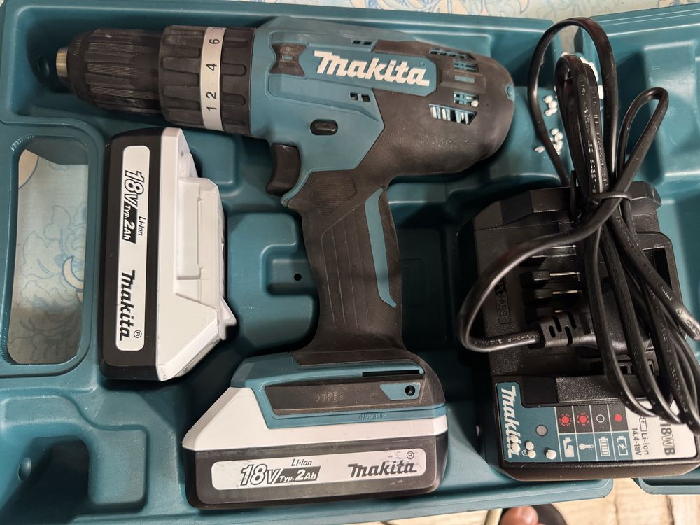 акумулаторен удърен винтоверт makita HP488D с 2 батерий