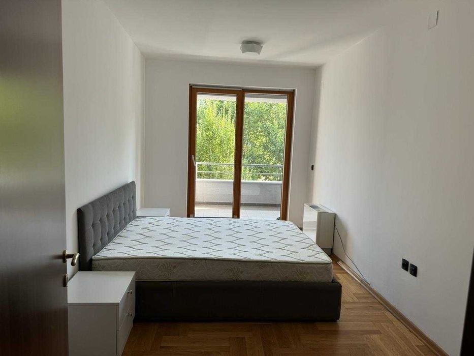 Дава се под наем Двустаен апартамент в Бургас, Братя Миладинови - 64 кв.м за 204 € - Снимка #2