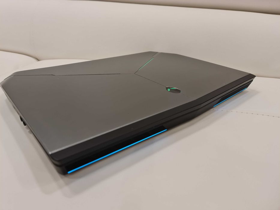 Laptop gaming ALIENWARE 16" ,intel core i7 , video 6 gb, ram 16 gb