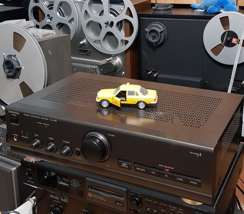 Amplificator Audio Stereo Vintage TECHNICS SU V300  (Made in Japan)
