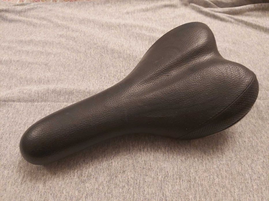 Sa din piele perforata BMX DDK