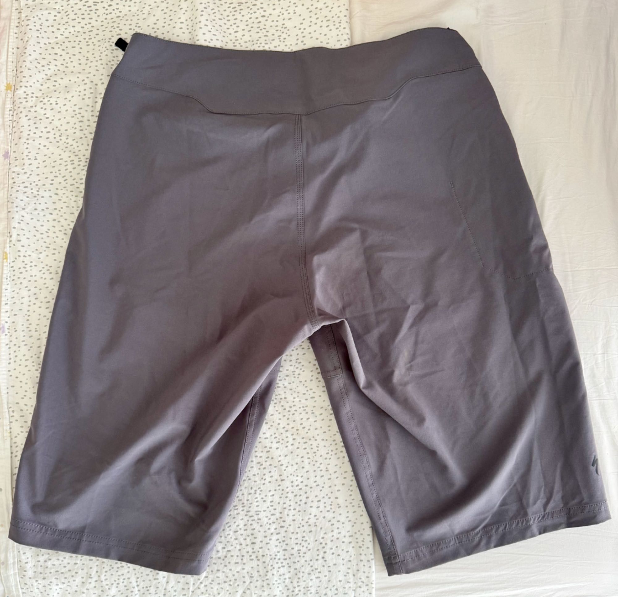 Панталони за велосипед - Specialized Trail Cargo Shorts Men Smoke 34