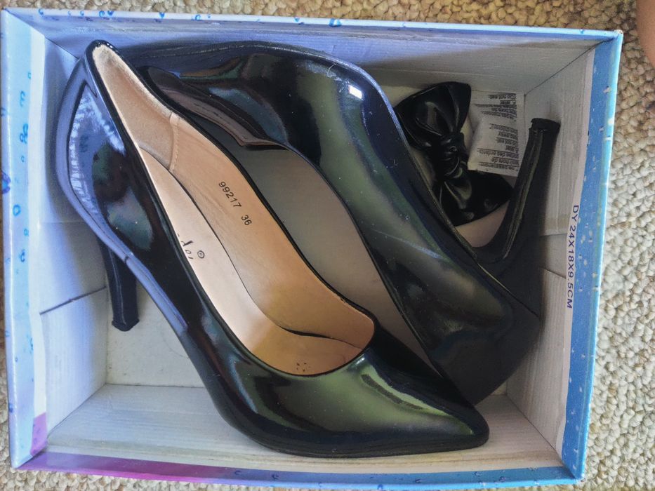 Pantofi stiletto lac