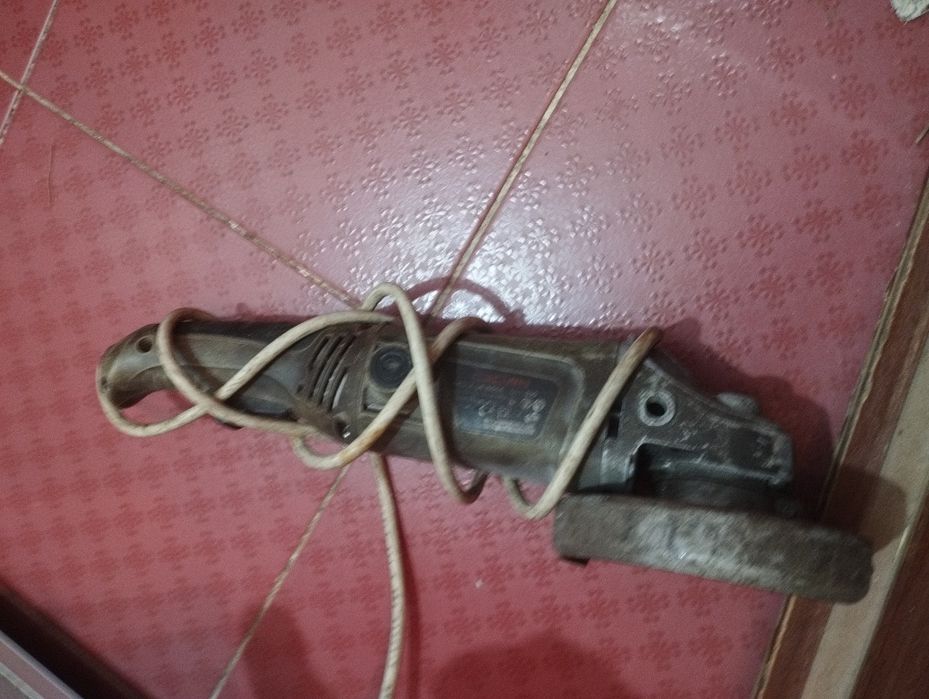 Продам балгарку маленькую отличьно работает