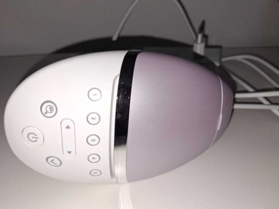 Epilator Philips Lumea BRI947