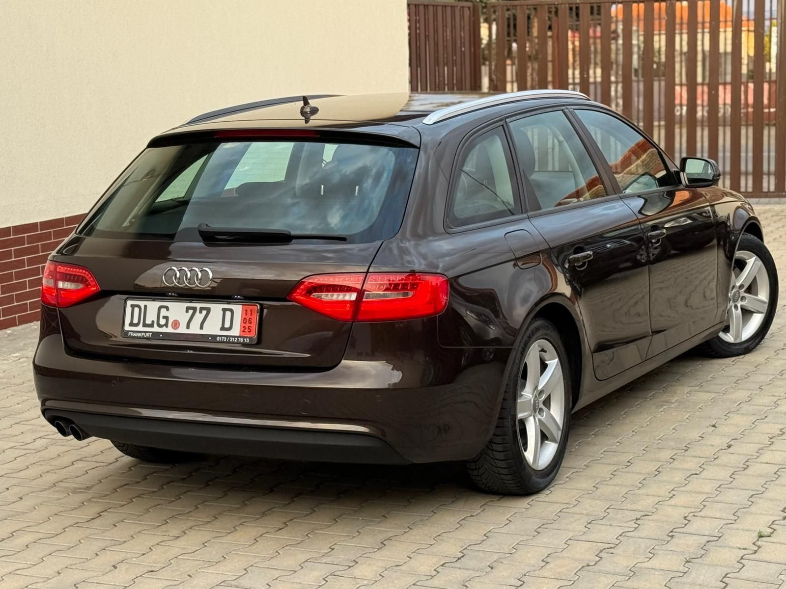 Audi A4 2.0 tdi euro 5 mocka brown