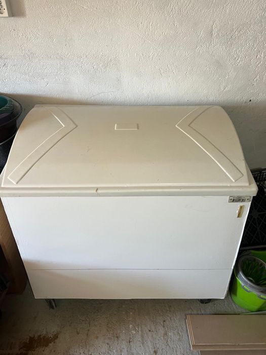 Lada frigorifica in stare foarte buna de functionare