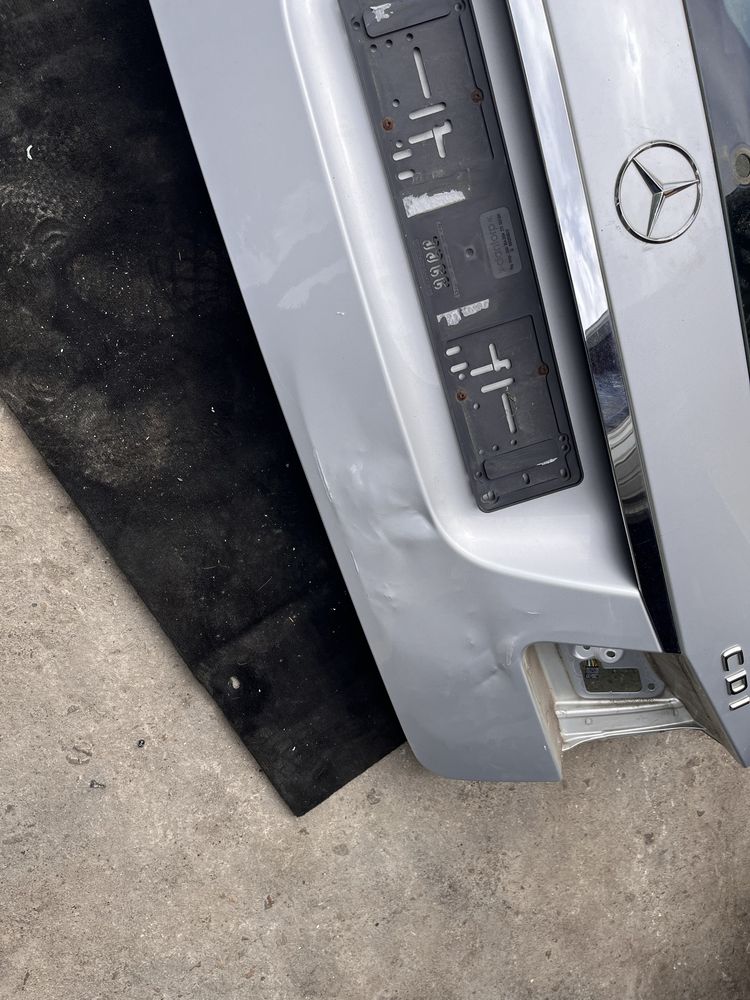 Багажник, Пета врата Mercedes E-class W212
