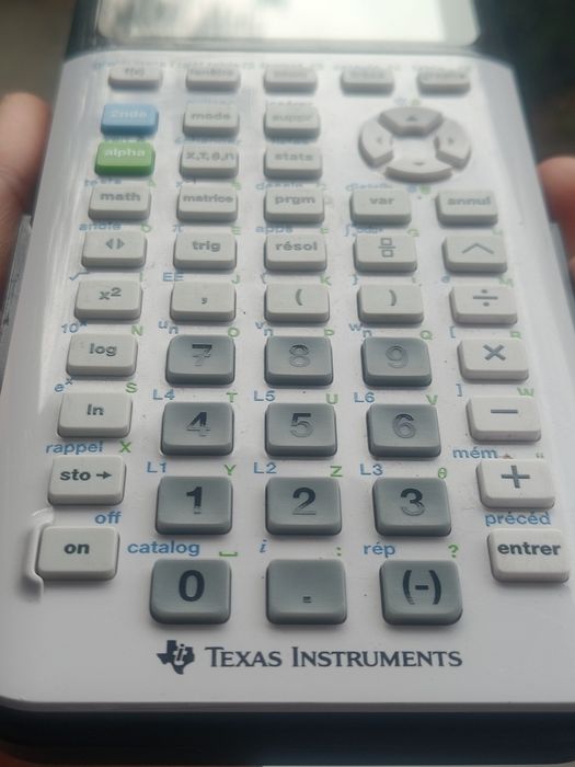 Графичен научен калкулатор Texas instruments TI-83 Premium CE
