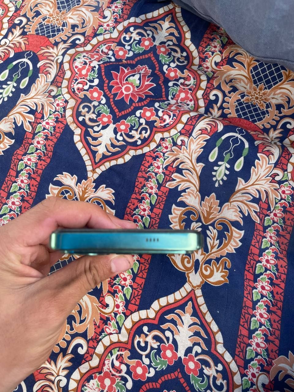 Tecno pova 6 neo