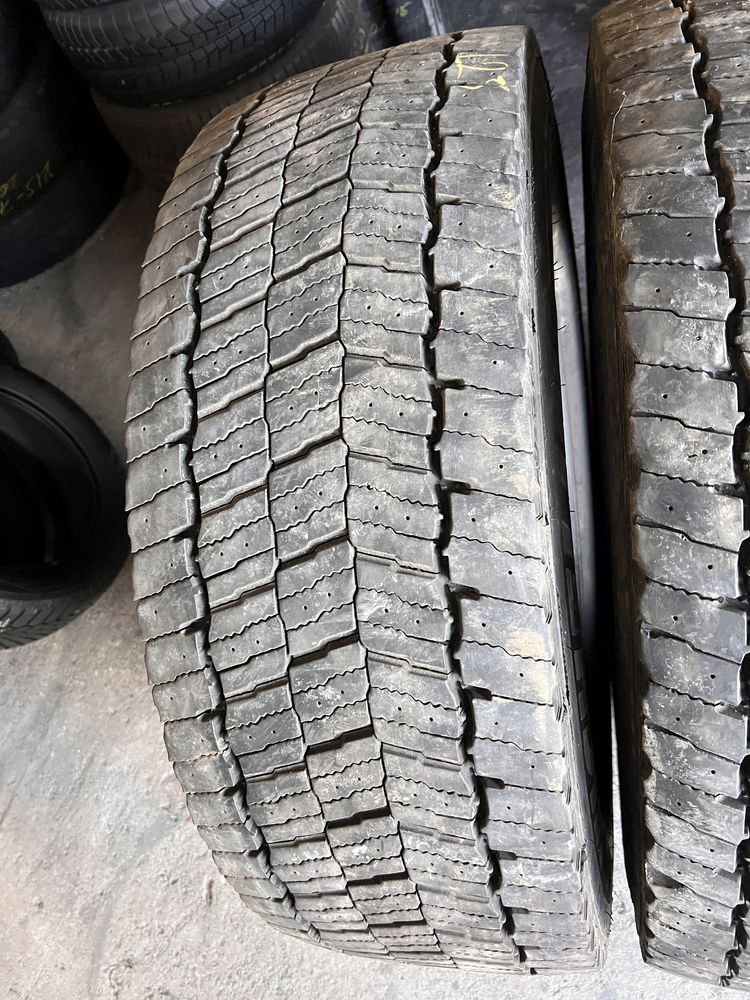 2 anvelope camion tractiune 315/70/22.5 , Michelin , 14 mm