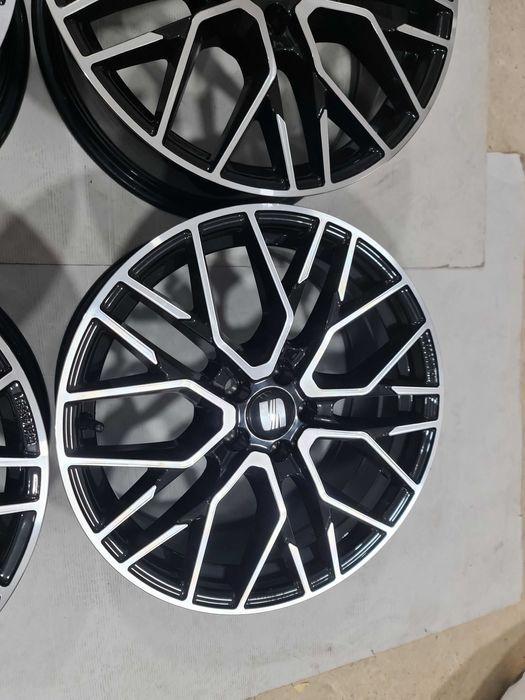 Jante 17 noi pt Subaru Toyota Seat Arona Ibiza 5x100