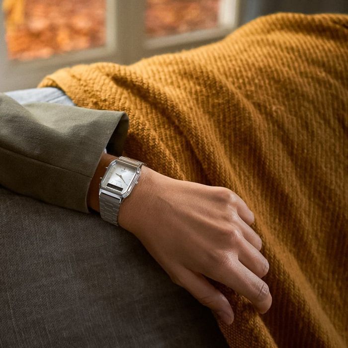 Ayollar soati CASIO 100% original!