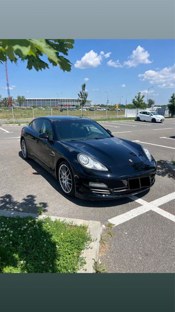 Porsche Panamera 2013 Platinum Edition