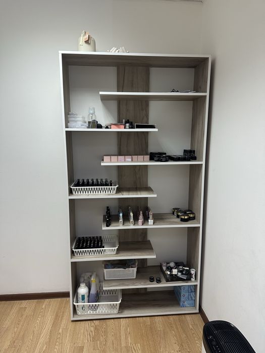 Продается стеллаж, шкаф