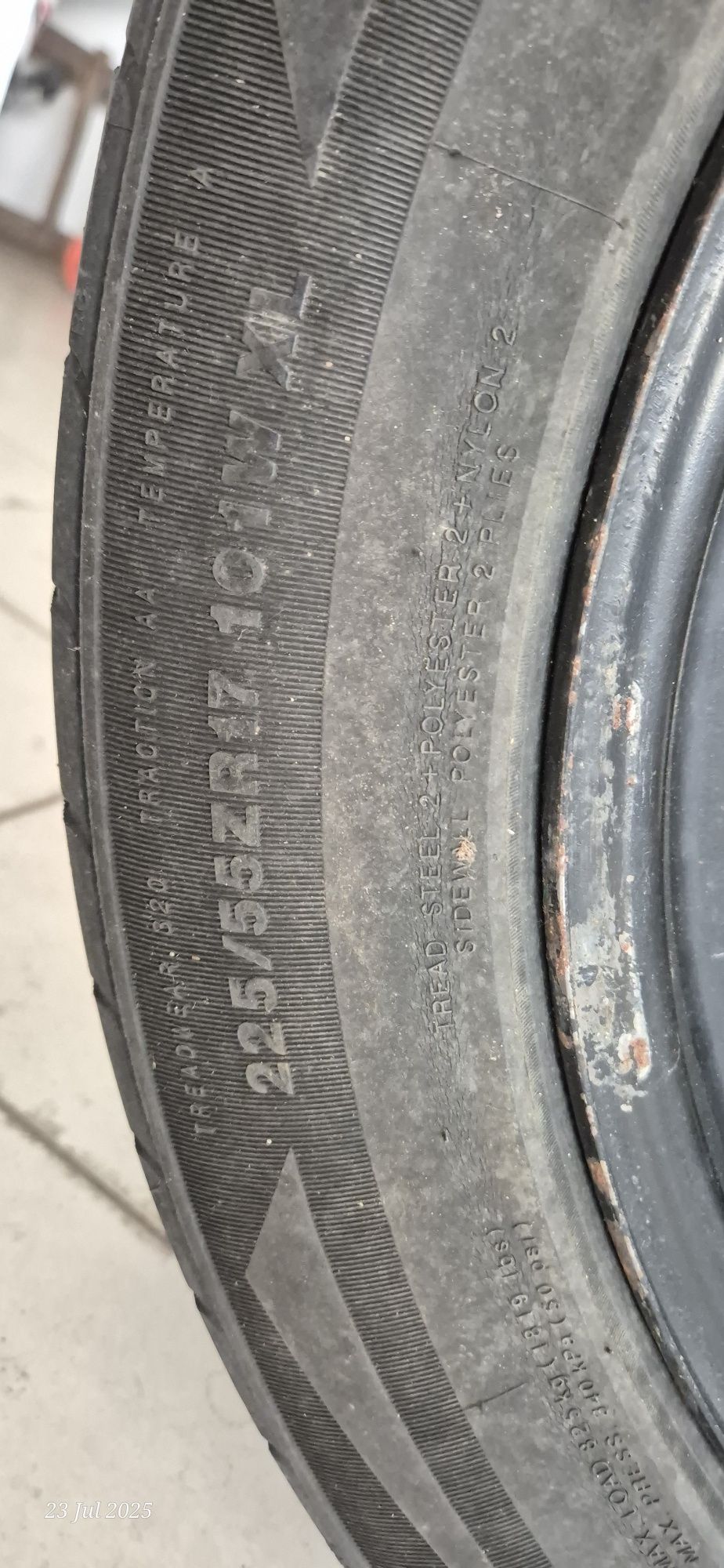 Гума а джанта 225/55/17