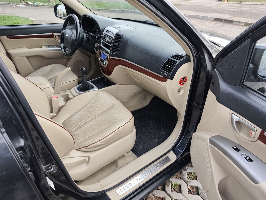 Hyundai Santa Fe  4×4  7locuri  2.2crdi 155cp