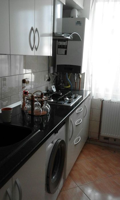 Închiriez apartament 2 camere