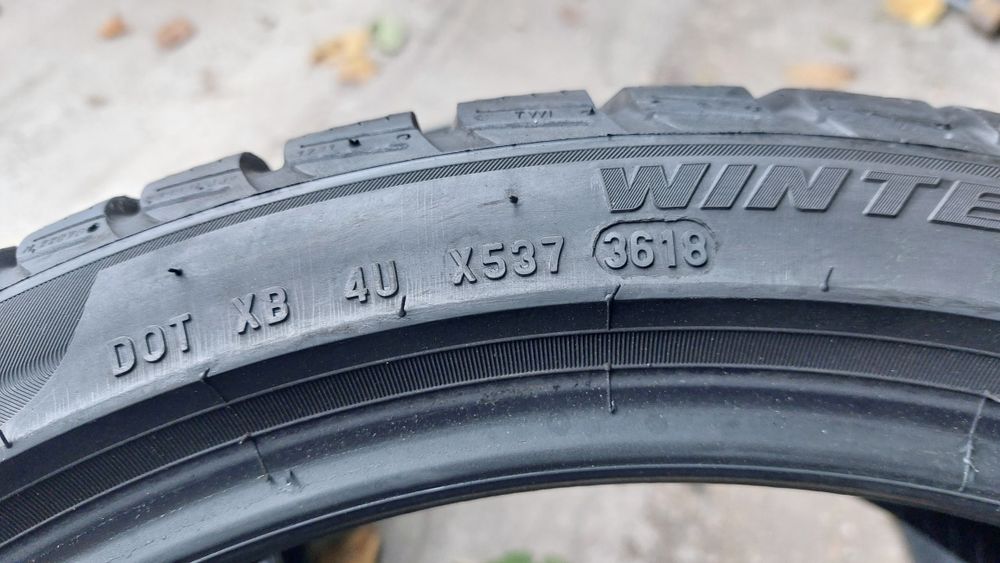 Зимни гуми 225/40/18 Pirelli Sottozero 3 2 броя
