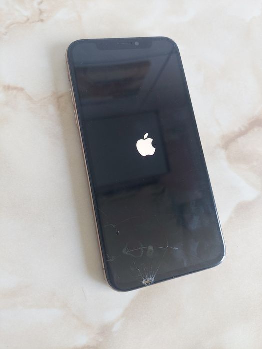 Vând iPhone Xs Gold Neverlocked [spart] [pentru piese] //poze reale