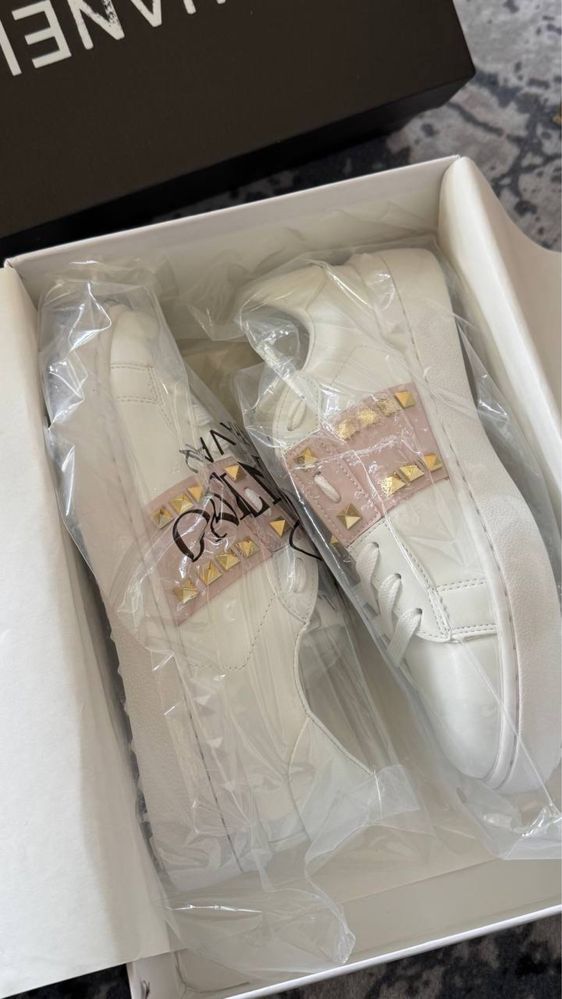 Valentino белая кроссовка