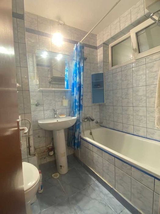 Inchiriez apartament 2 camere Pajura