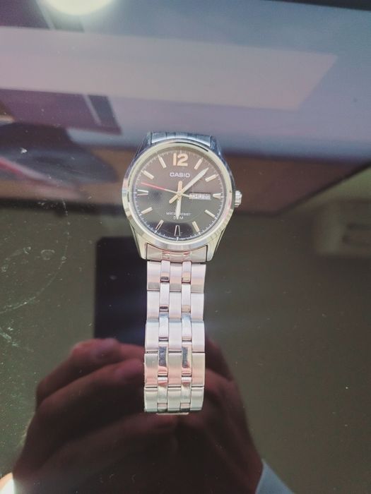 Продам часовник Касио