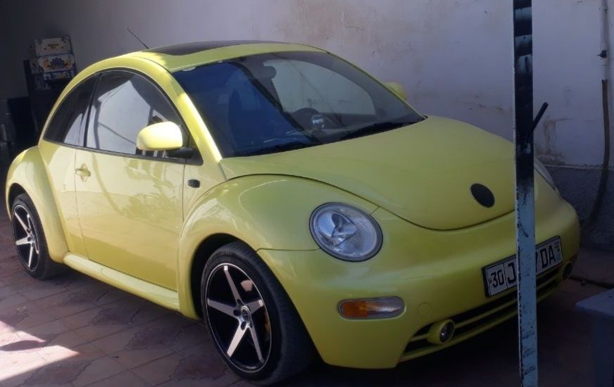 Folkswagen Beetle sotiladi
