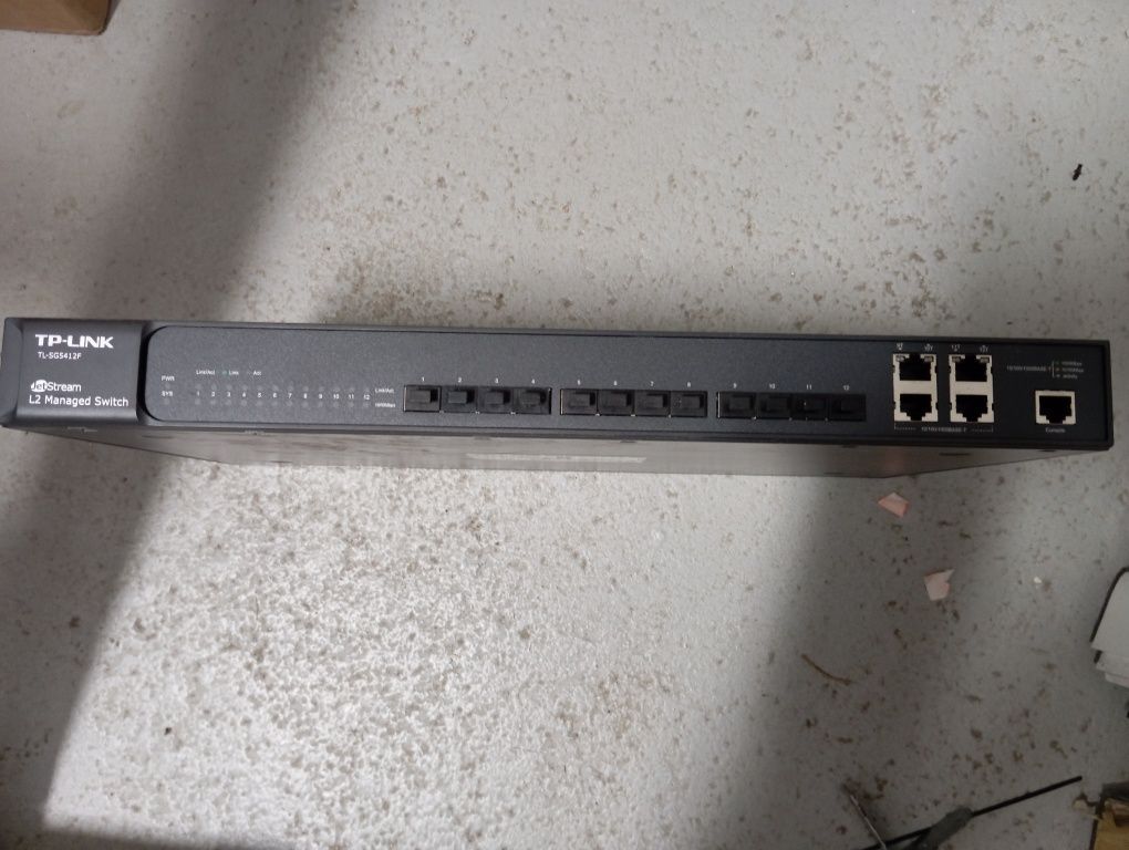 Мрежов оптичен слич Tp-link tl sl3452