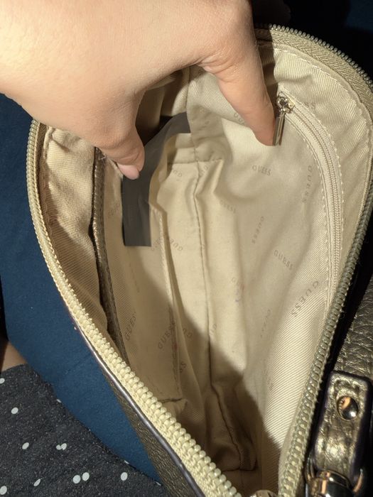 Нова оригинална малка чанта Guess