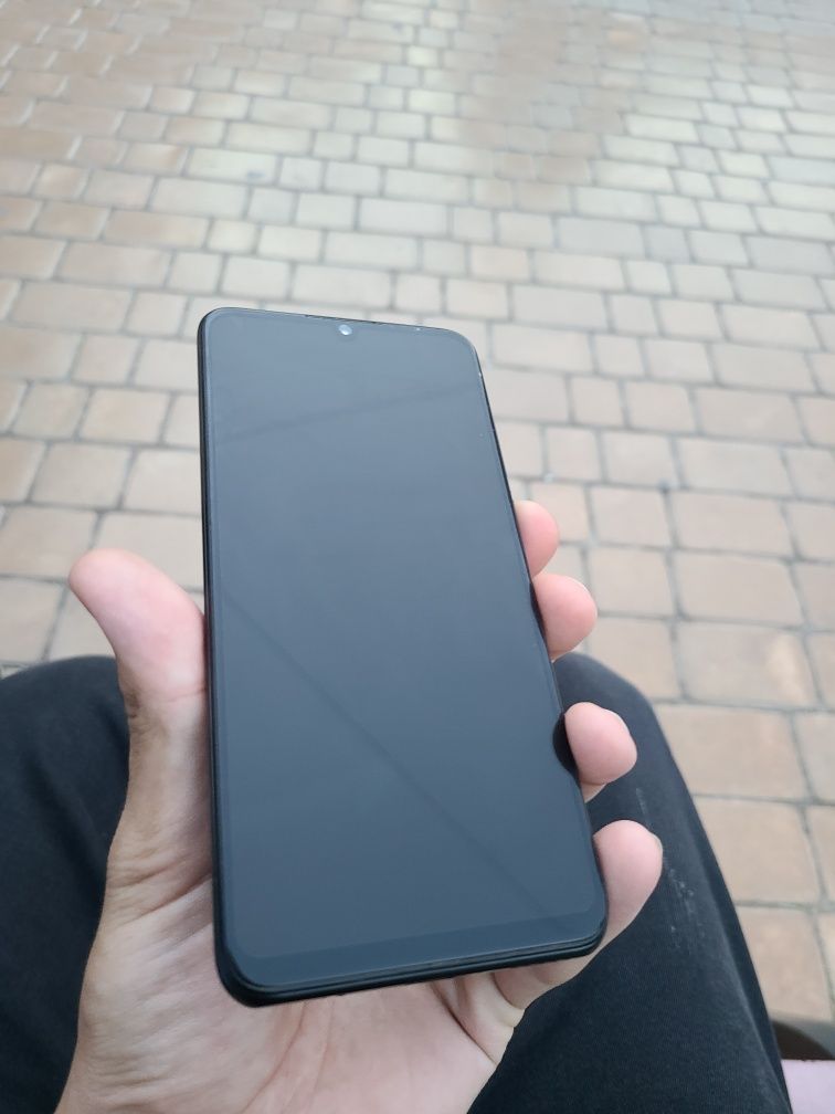Продаётся Huawei P30 Lite (не включается)