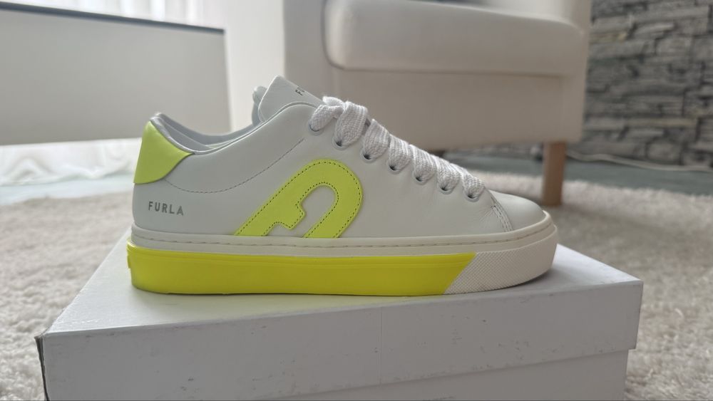 Обувки Furla Sneakers