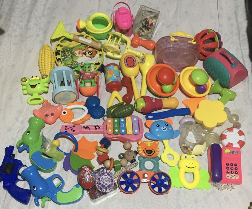 Почти цял Чувал Играчки Фигурки и Разни