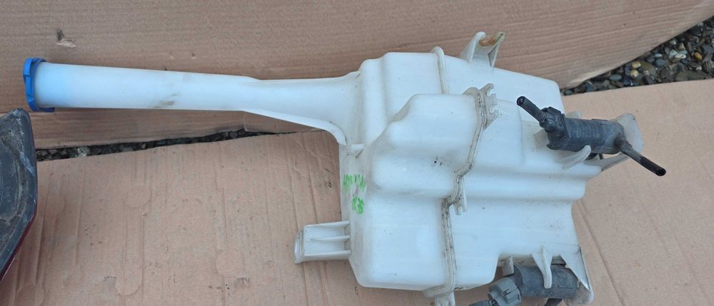 Vas lichid parbriz Hyundai IX35 2010 / 2011 / 2012 2013