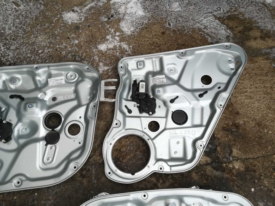 Kia Ceed Киа Сиид Сийд стъклопповдигач моторче машинка ел стъкла