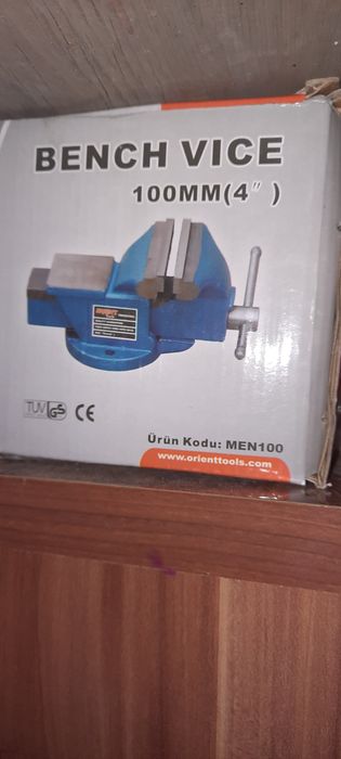 Тиски слесарные ...