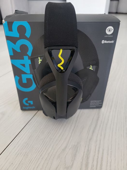 Casti logitech g435