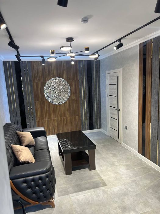 Здаеотса аренда под офис либа под бизнис 1 линияа яашнабад лисинова