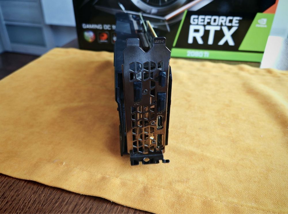 RTX 2080TI GIGABYTE 11GB oc 3x