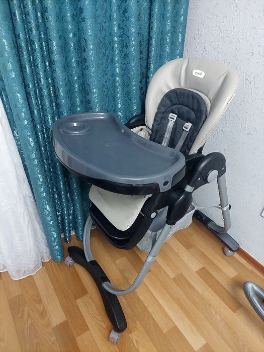 Детский стул для кормления