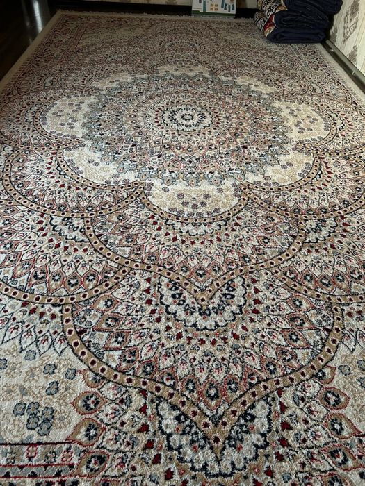 Кілем ___ ___ ___