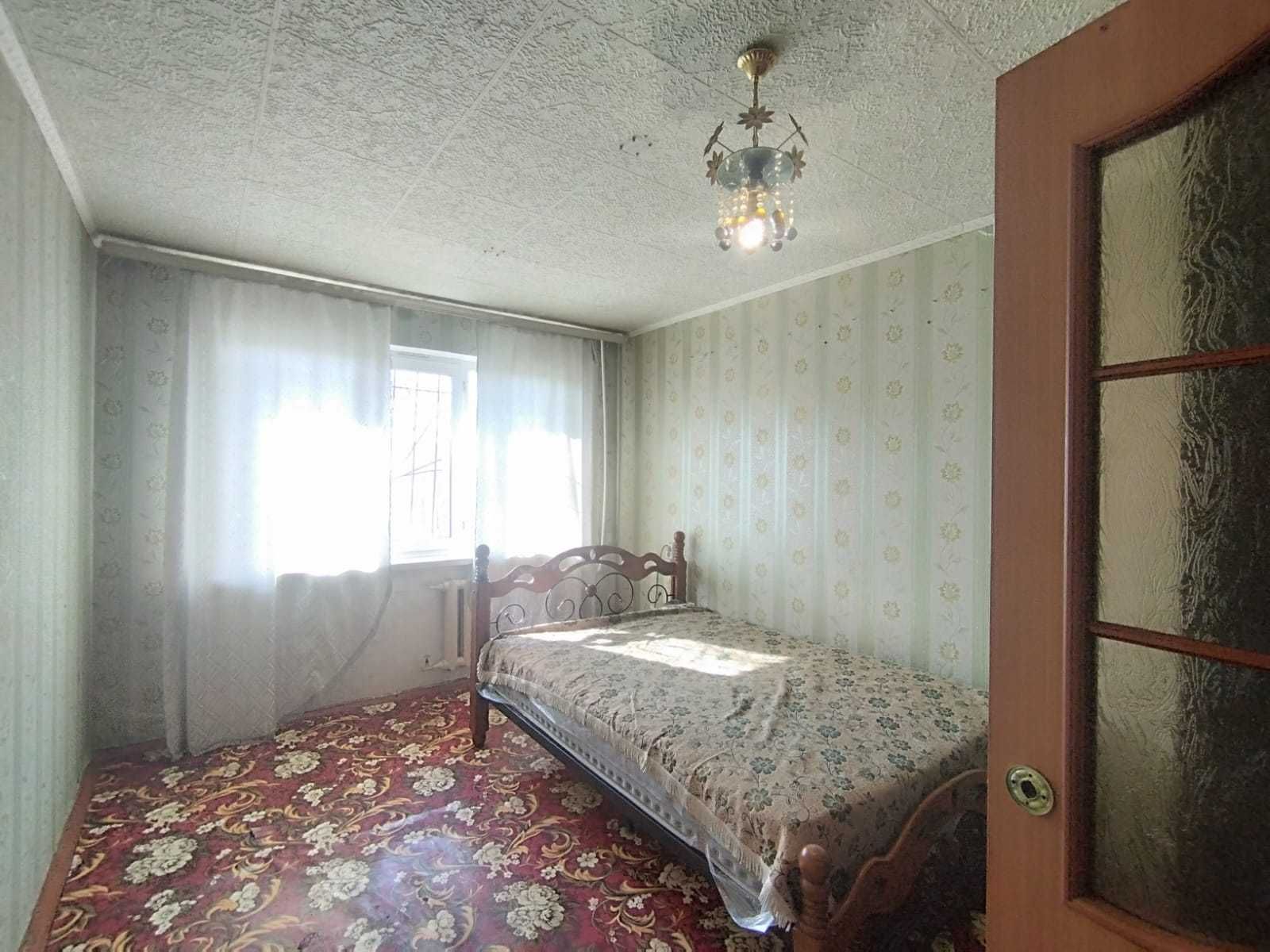 Продается 3 комн квартира, 4 м-он, ул Уалиханова