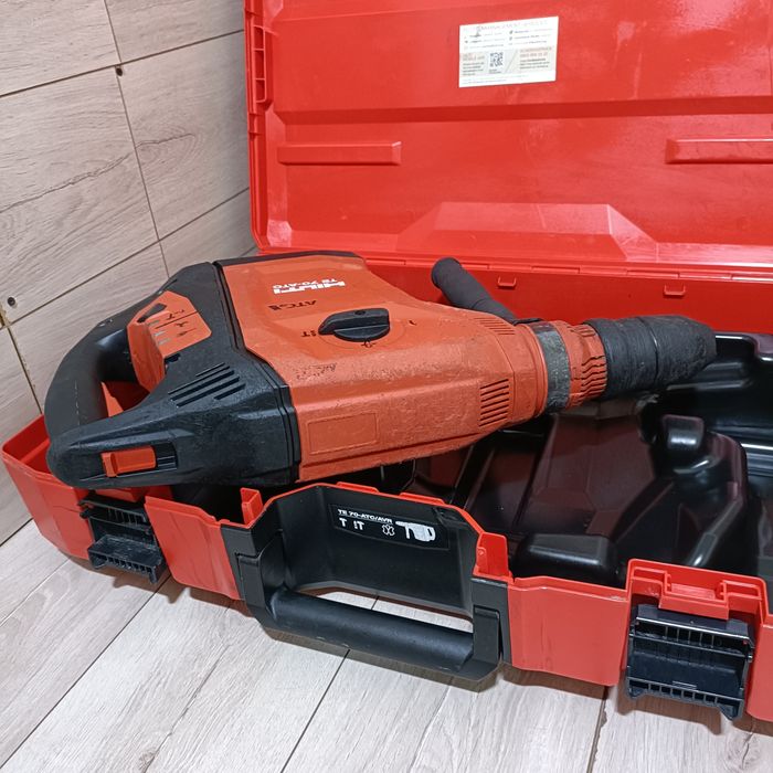 Rotopercutor SDS Max Hilti TE 70 ATC AVR fabricatie 2023 modelul nou